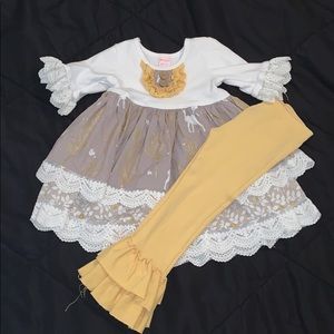 Giggle Moon outfit
